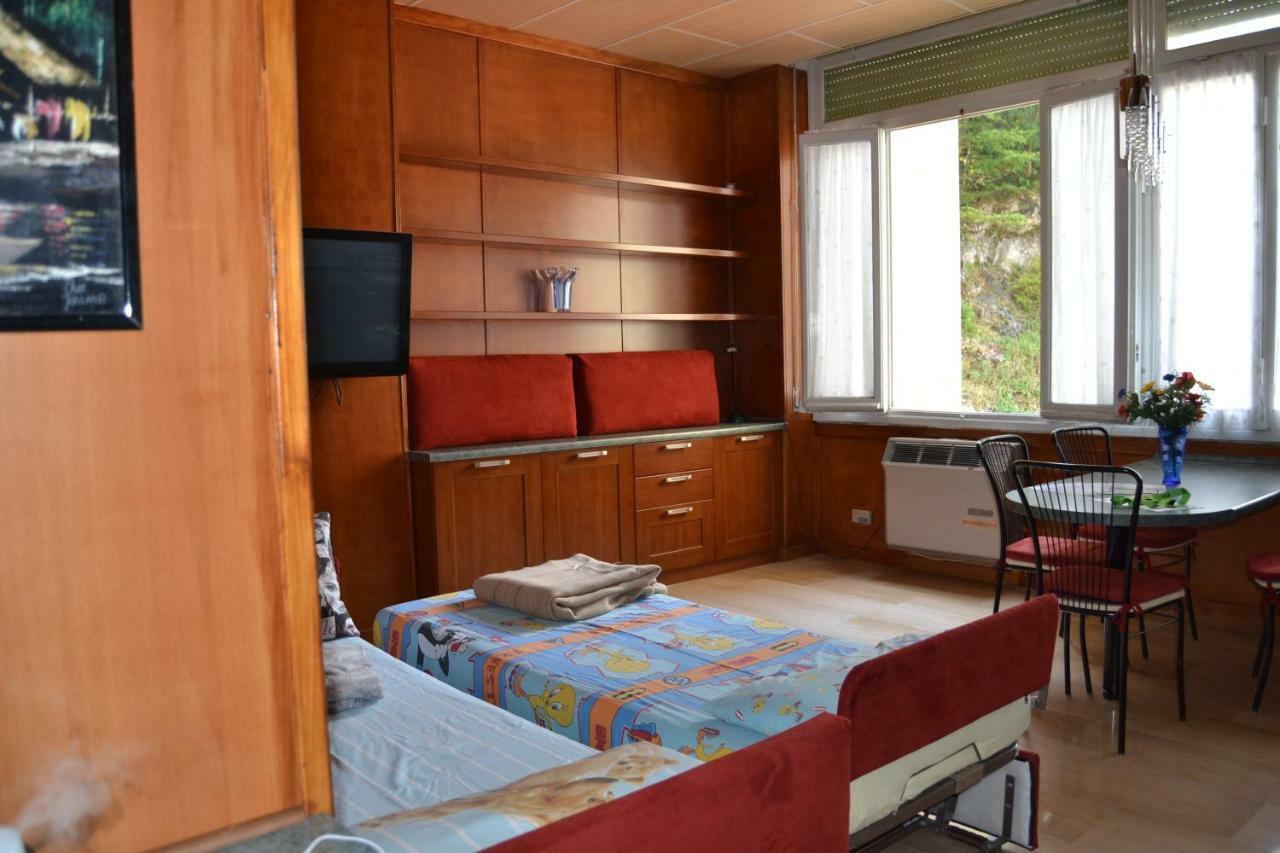 Appartamenti Lago Di Como Valbrona Eksteriør billede